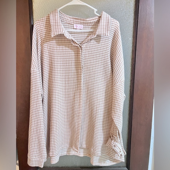 Pink Lily button down - Picture 1 of 1